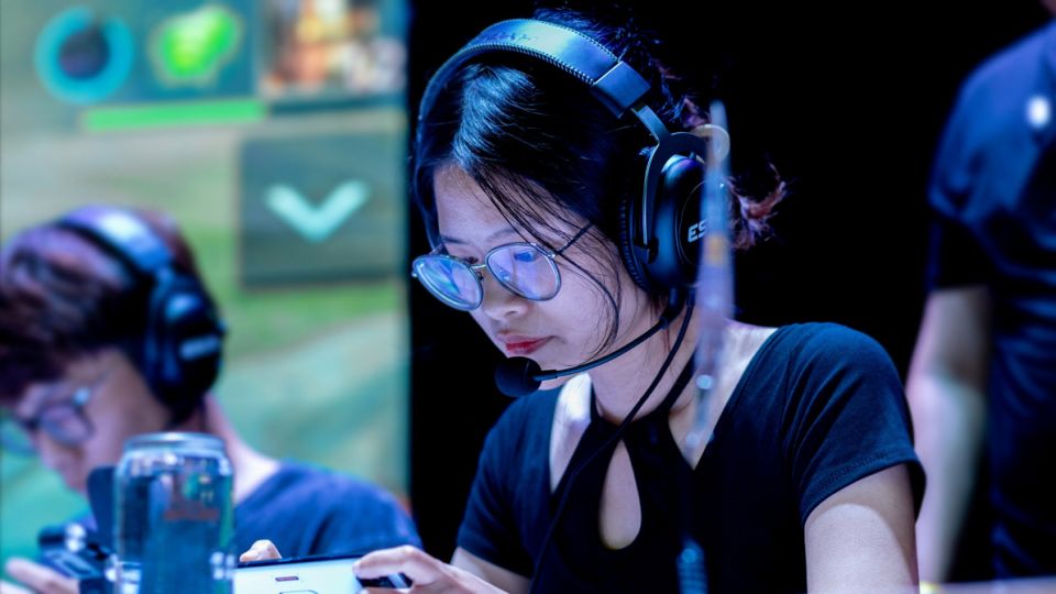 Mythx - Bóng hồng Liên quân tại giải đấu Wowsis of Splendor: “Mình muốn gắn bó với công việc Esports”.