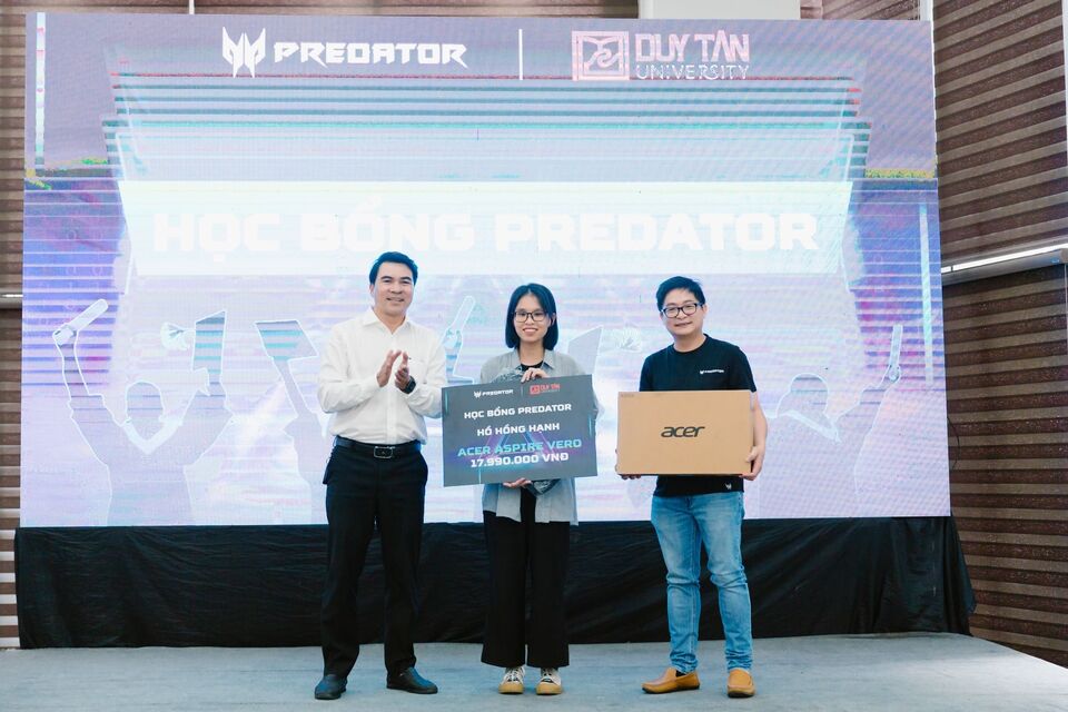 Trao học bổng máy tính xách tay Acer Aspire Vero tại Predator Fest 2022